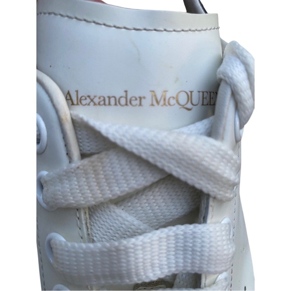 Alexander McQueen White and Black Sneakers with Modern Design size 10 - Picture 4 of 9